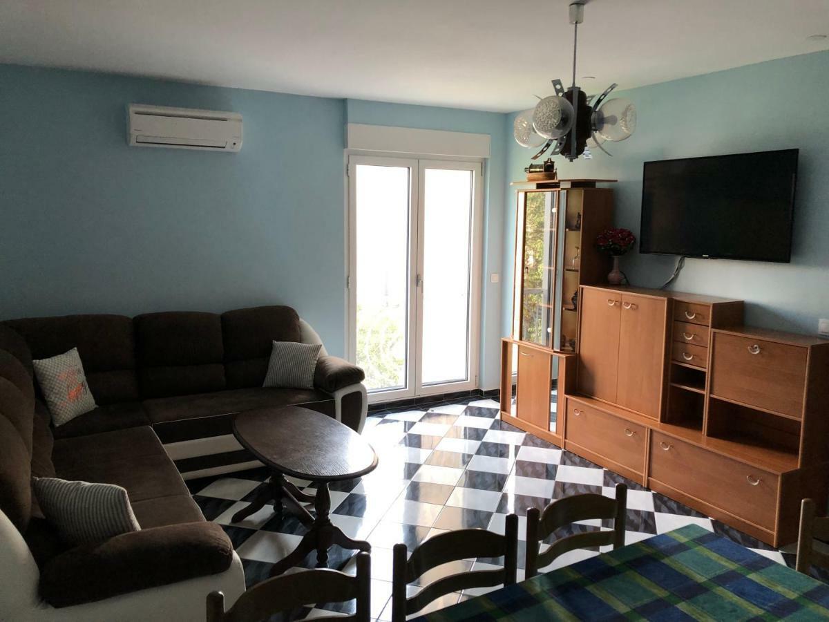 Mundial Apartments Njivice Dış mekan fotoğraf