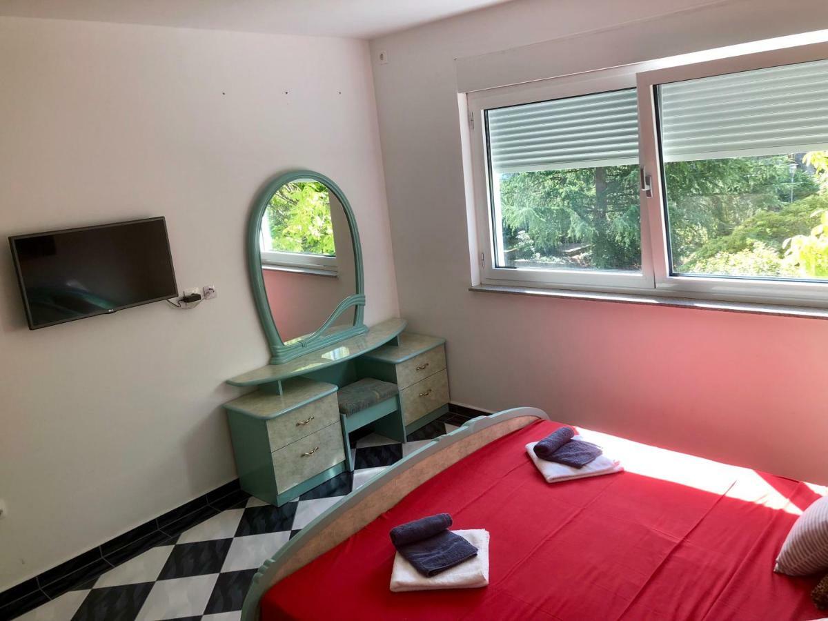 Mundial Apartments Njivice Dış mekan fotoğraf